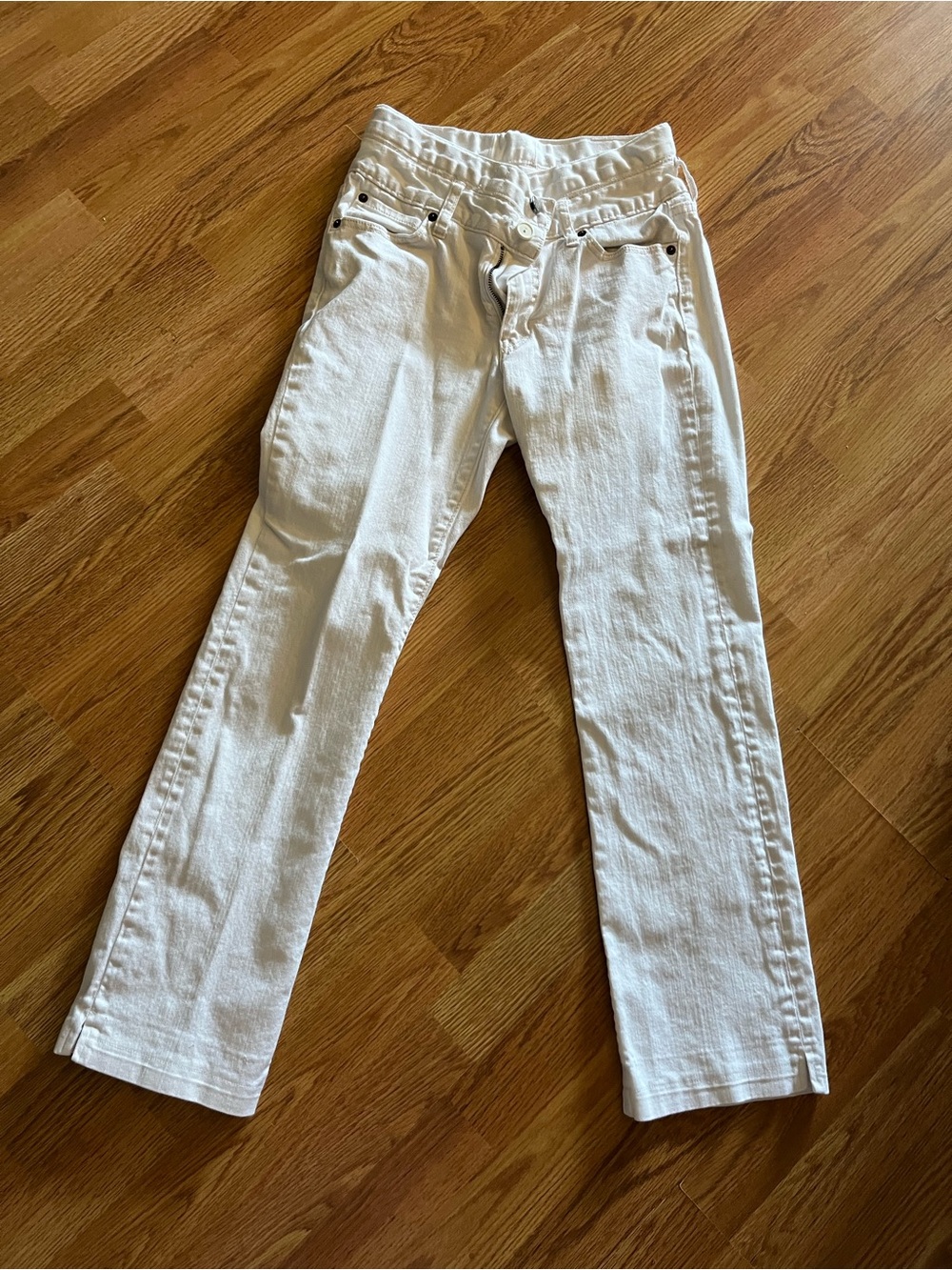 White Gap jeans
